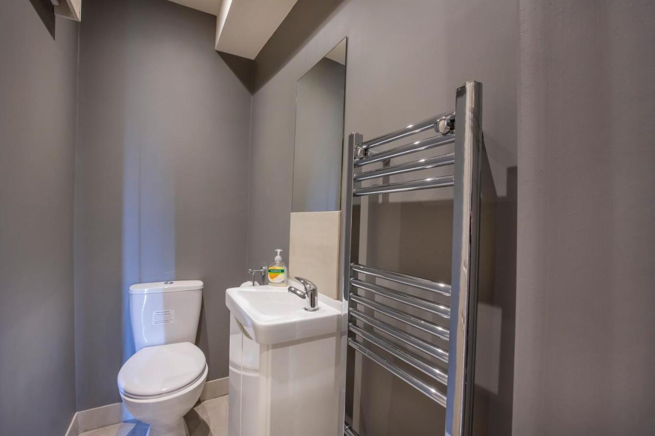 Patrick'S Pool- 4 Bedroom,4 Bathroom, Most Central Luxury Townhouse! York Ngoại thất bức ảnh