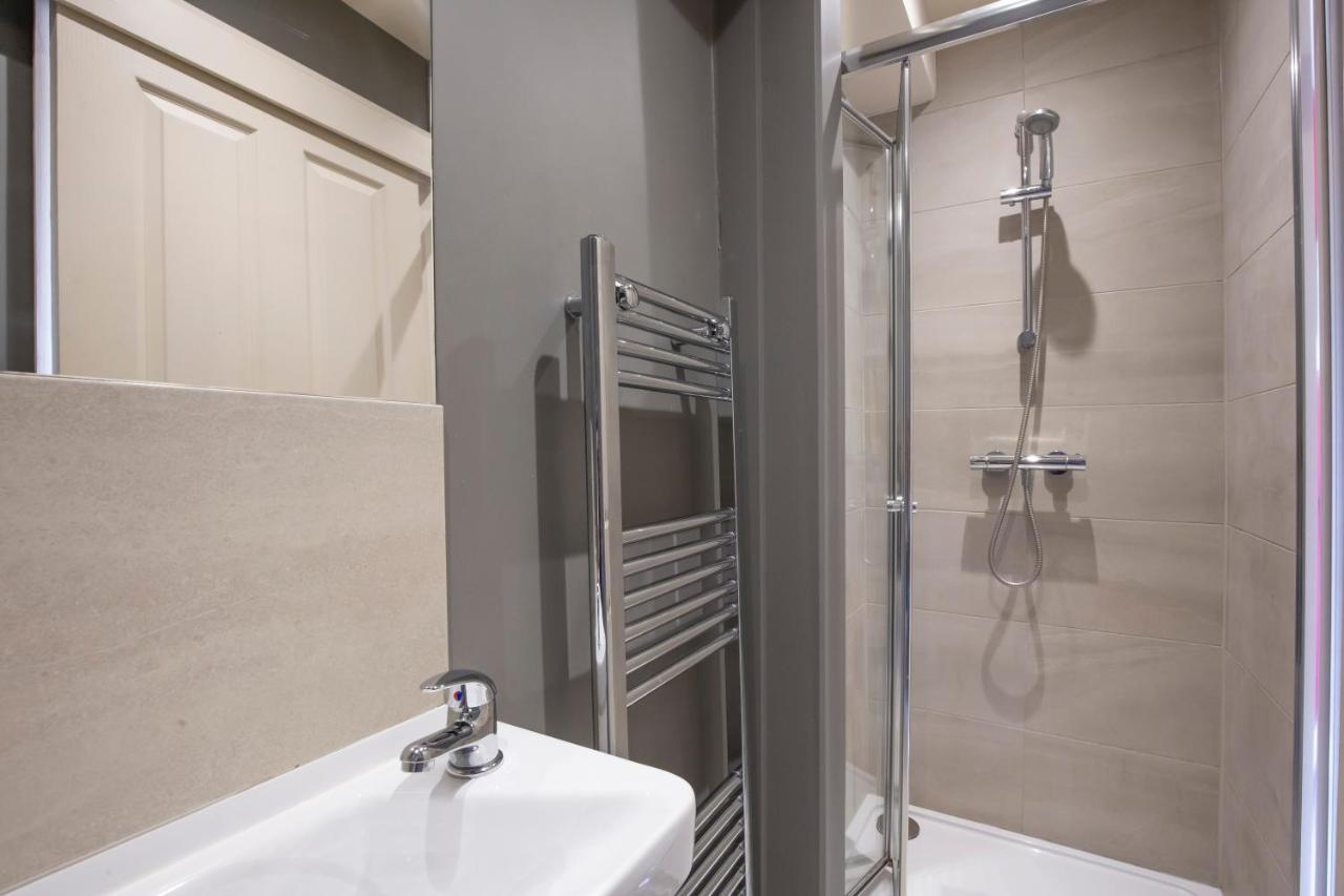 Patrick'S Pool- 4 Bedroom,4 Bathroom, Most Central Luxury Townhouse! York Ngoại thất bức ảnh